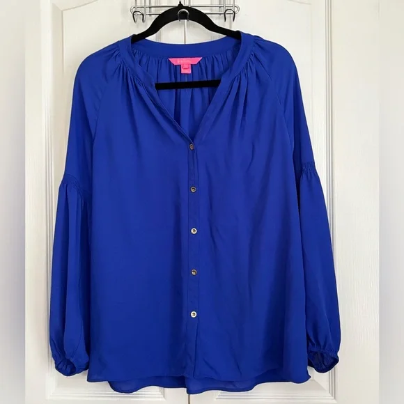 Lilly PulitzerWomen's Blue Button-Up Blouse, size medium - Picture 1 of 8